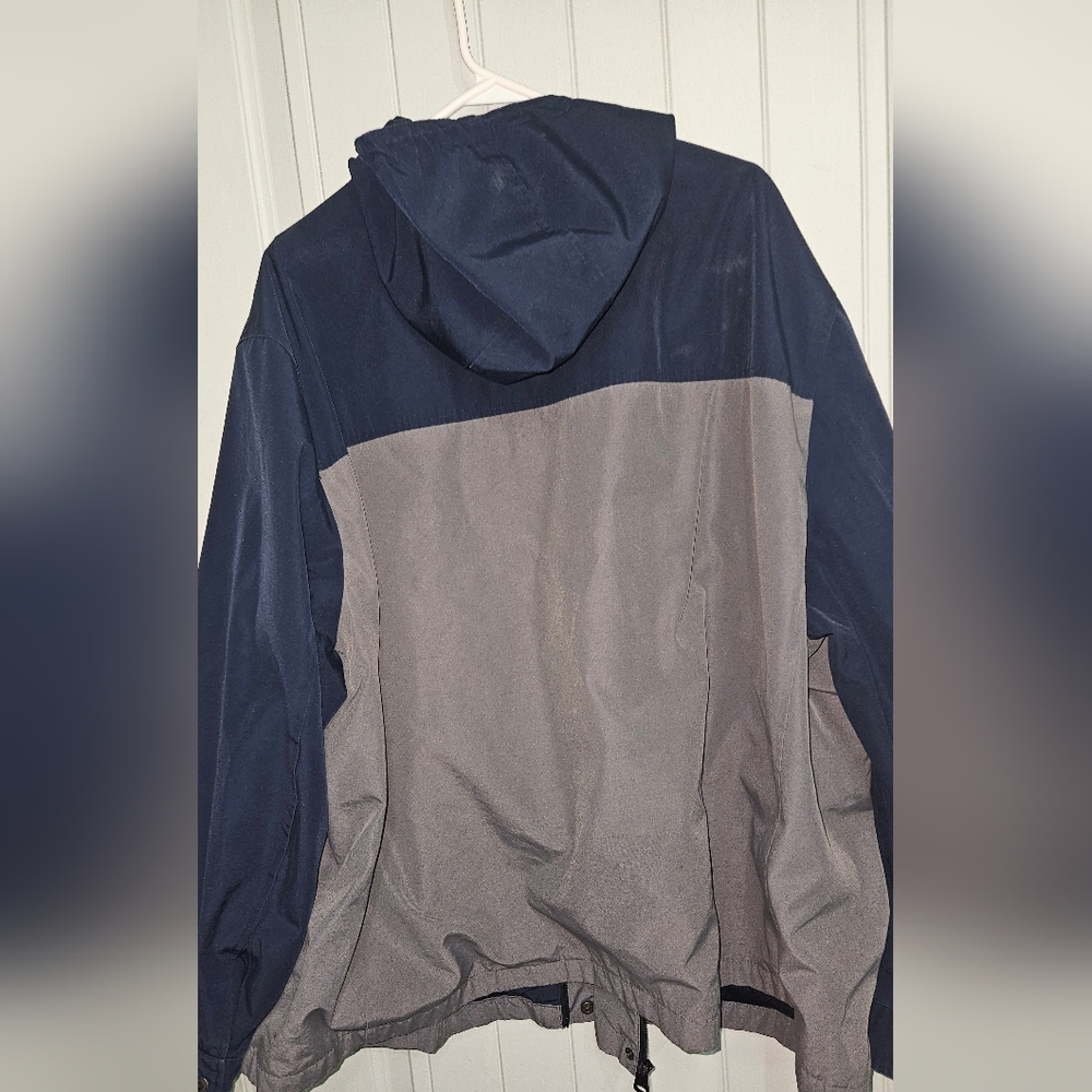 Levi's Hooded Jacket - Picture 9 of 9